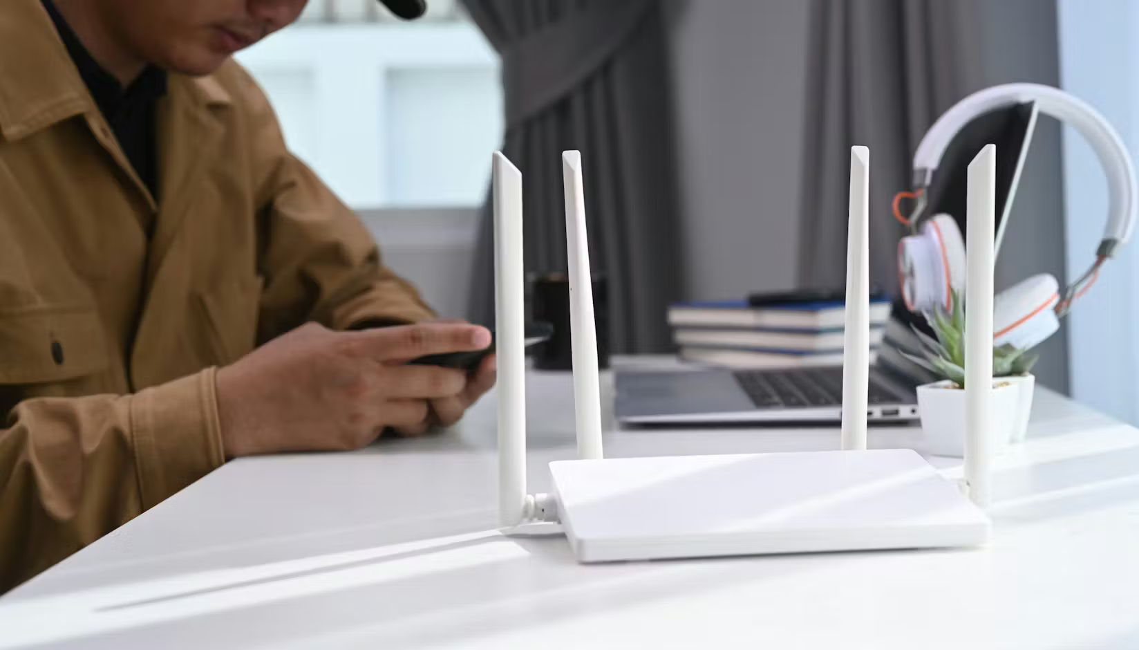 How to Automate WiFi at a Coworking Space in 5 Simple Steps