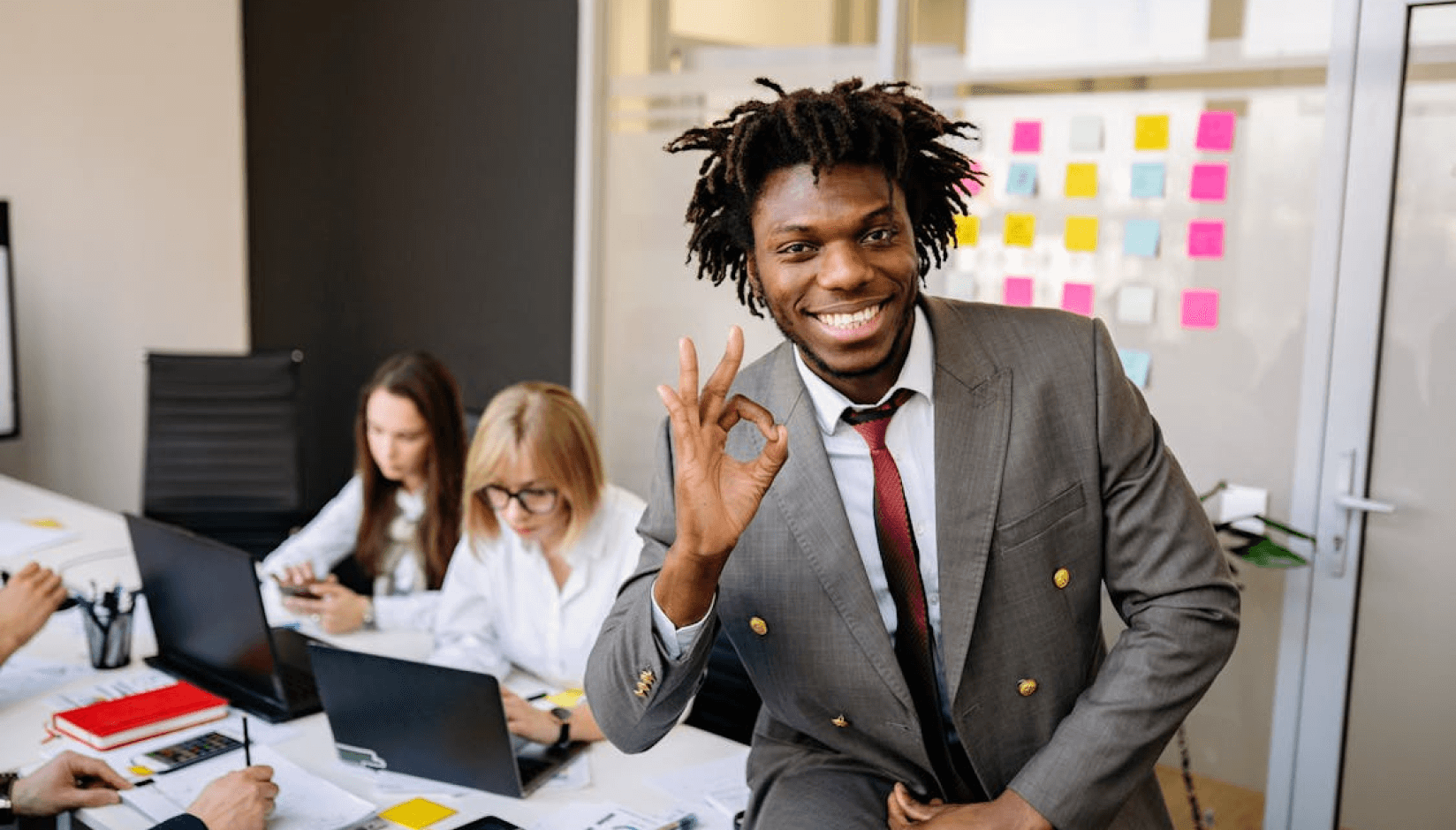 The hybrid playbook: master the market by attracting today's hybrid workers in your coworking space